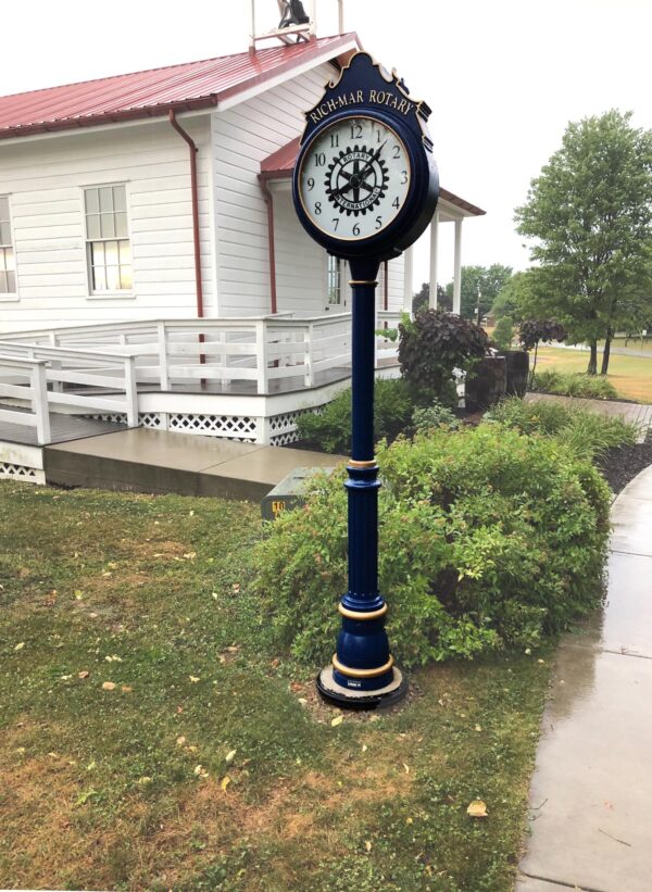 Rotary Post Clock