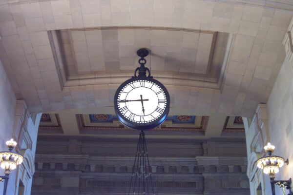 Re-installation of Double-sided Union Station Clock